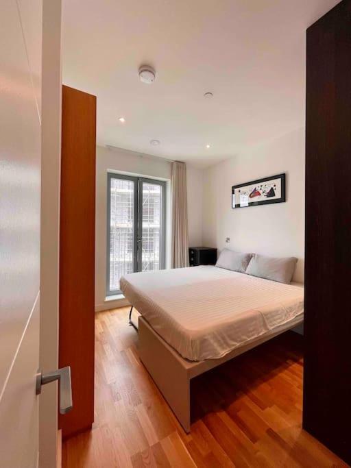 3 Bedroom Penthouse With Terrace And Skyline In Battersea London Exterior foto