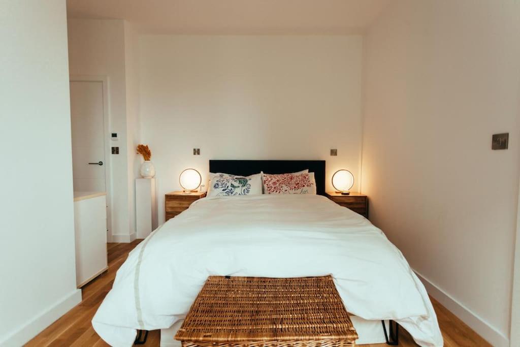 3 Bedroom Penthouse With Terrace And Skyline In Battersea London Exterior foto